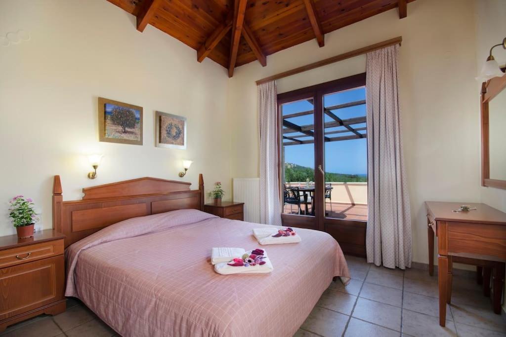 Villa Katerina With Eco Heated Pool Spiliá Eksteriør billede